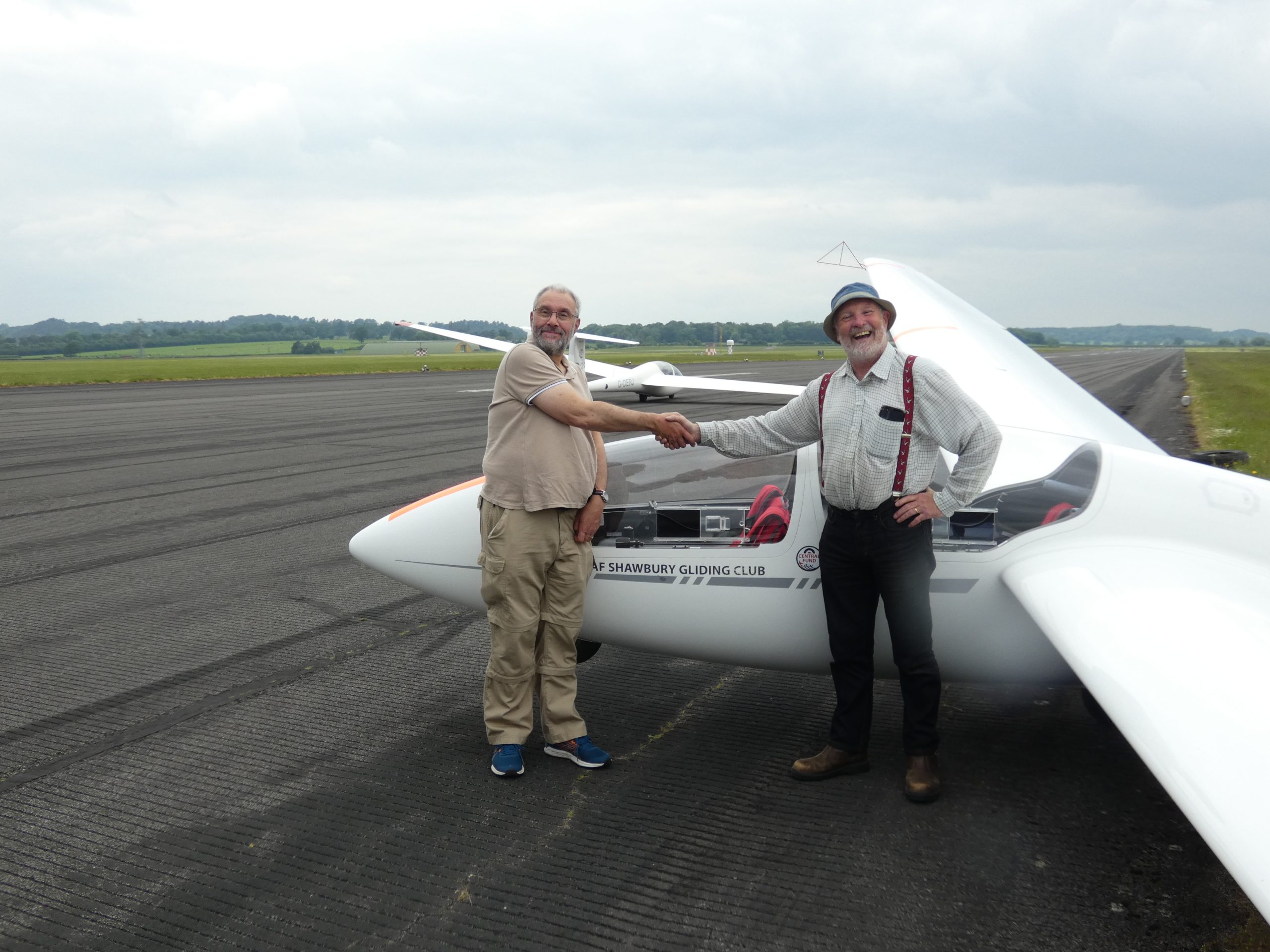 Congratulations Colin, our new Full Cat - Pilot & Club Info